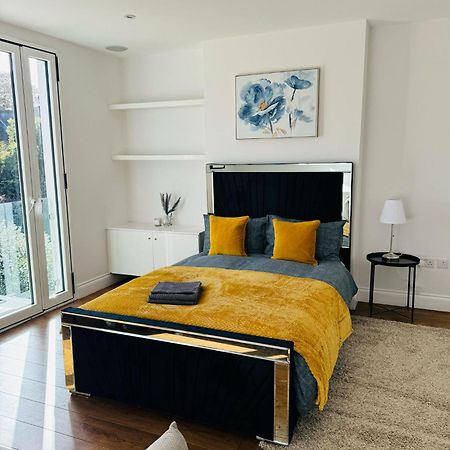 Apartamento Stunning Flat In Chiswick Londres Exterior foto