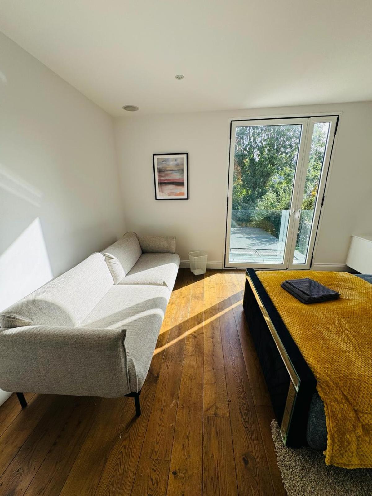 Apartamento Stunning Flat In Chiswick Londres Exterior foto