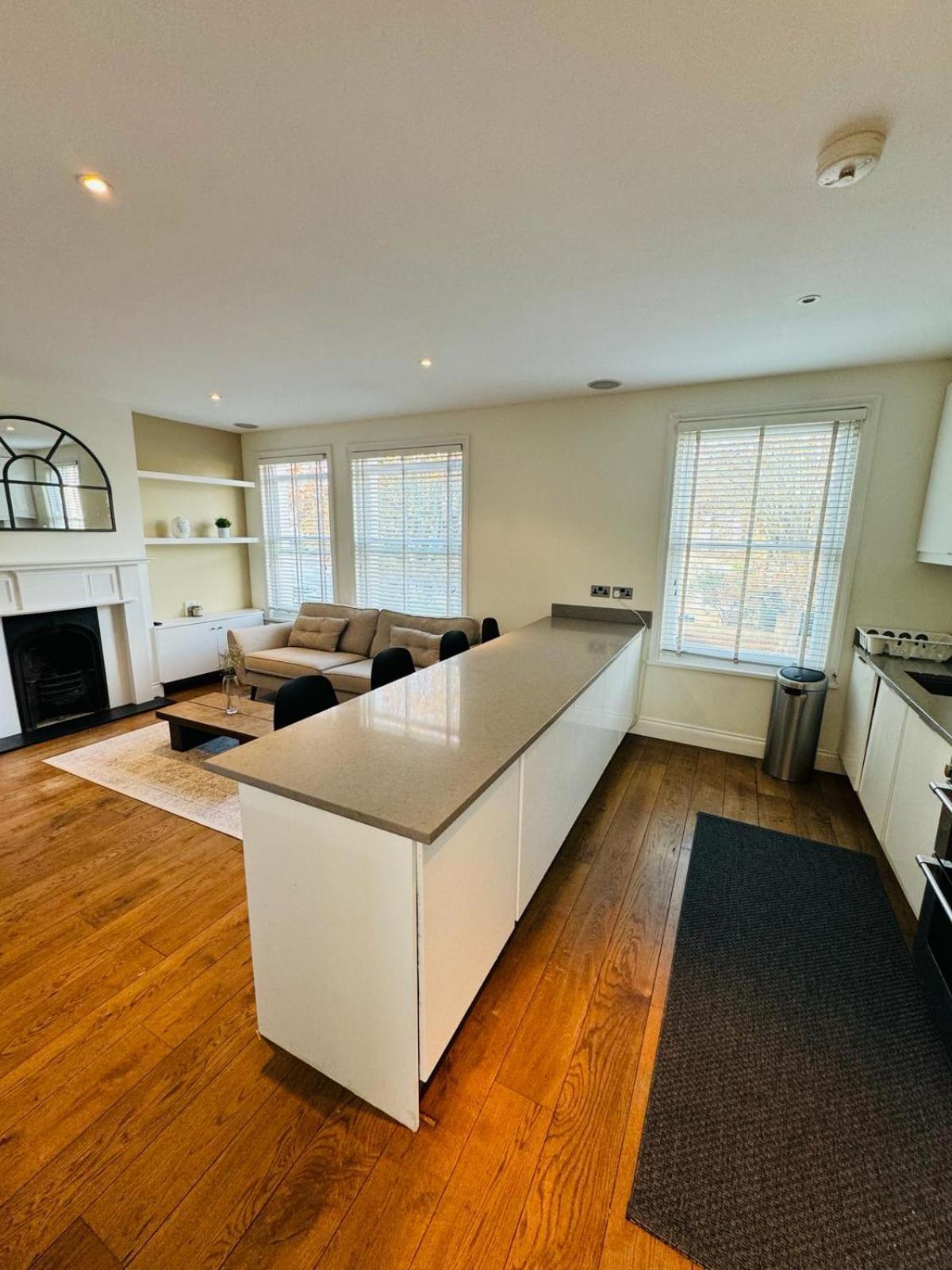Apartamento Stunning Flat In Chiswick Londres Exterior foto