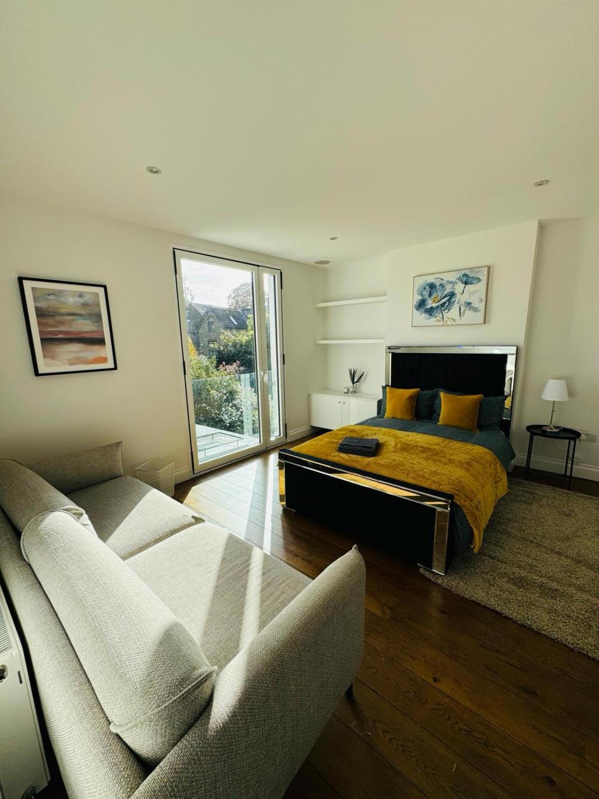 Apartamento Stunning Flat In Chiswick Londres Exterior foto