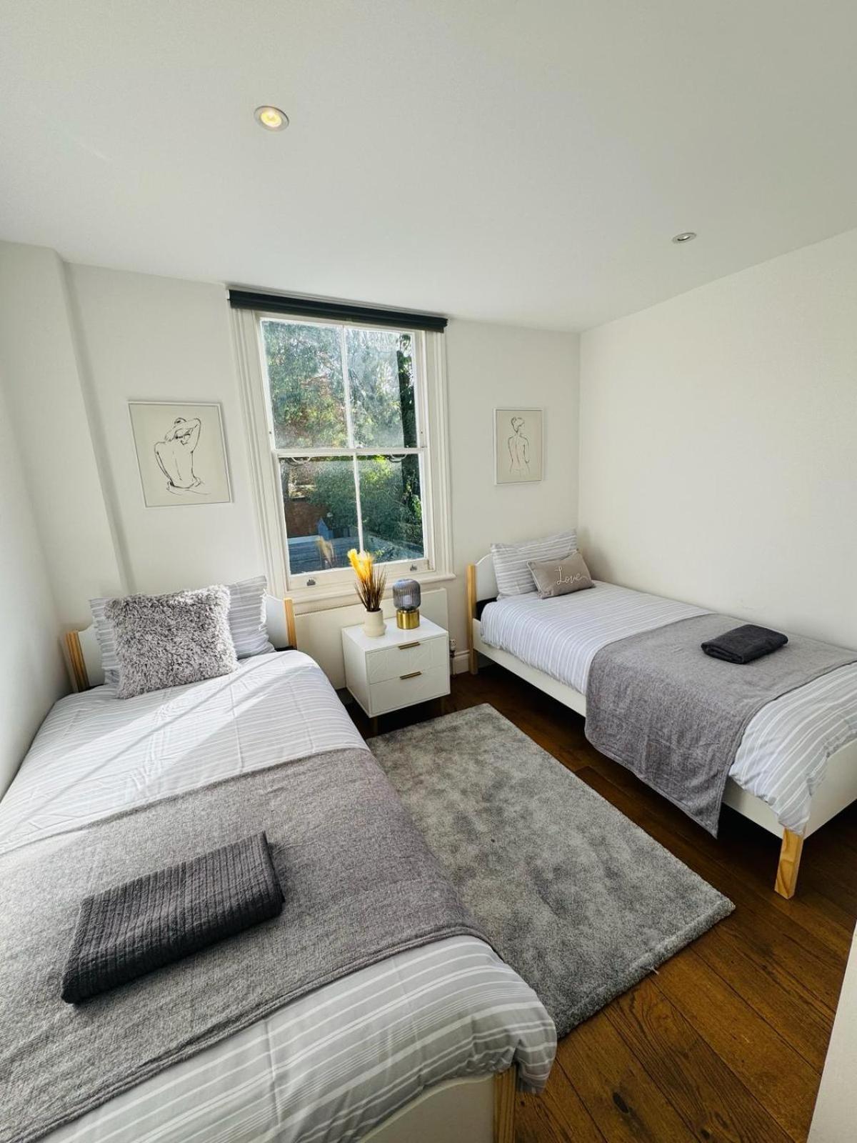 Apartamento Stunning Flat In Chiswick Londres Exterior foto